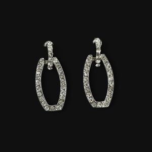 Delicate Clear crystal Earrings in Silver Tone 🆕